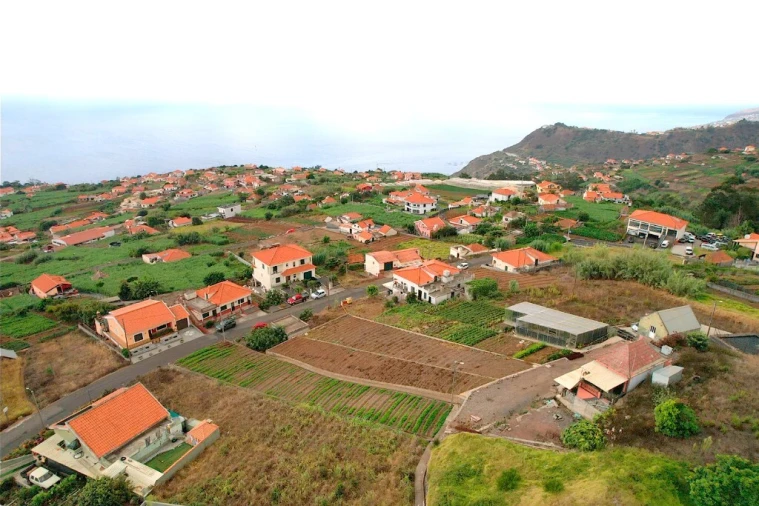 Terreno para Venda em Canhas
