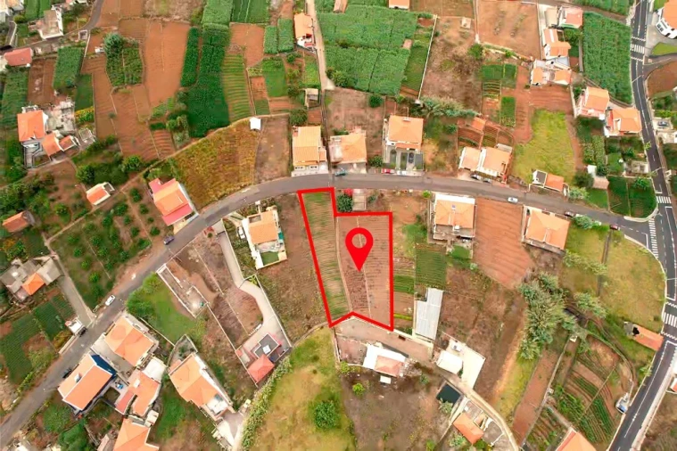 Terreno para Venda em Canhas Foto 18