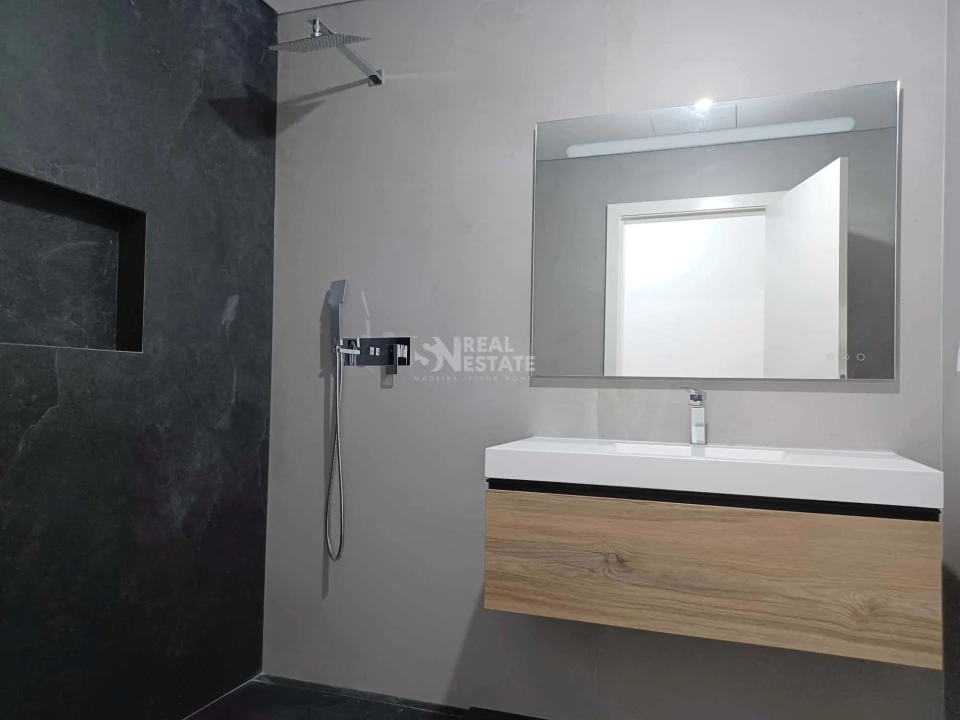 Apartamento T5 para Venda em Funchal (São Pedro) Foto 68