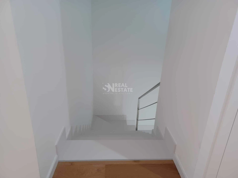 Apartamento T5 para Venda em Funchal (São Pedro) Foto 48
