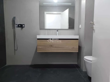 Apartamento T5 para Venda em Funchal (São Pedro)