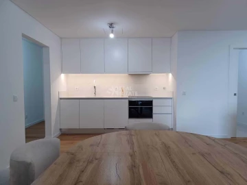 Apartamento T5 para Venda em Funchal (São Pedro)