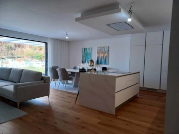 Apartamento T5 para Venda em Funchal (São Pedro)