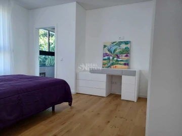 Apartamento T5 para Venda em Funchal (São Pedro)