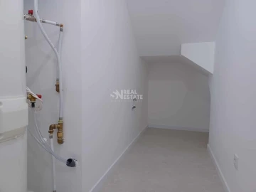 Apartamento T5 para Venda em Funchal (São Pedro)