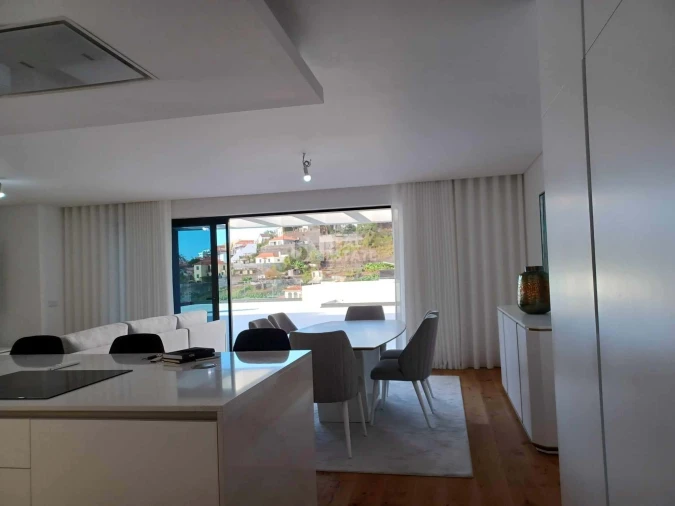 Apartamento T5 para Venda em Funchal (São Pedro) Foto 7