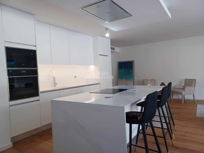 Apartamento T5 para Venda em Funchal (São Pedro) Foto 10