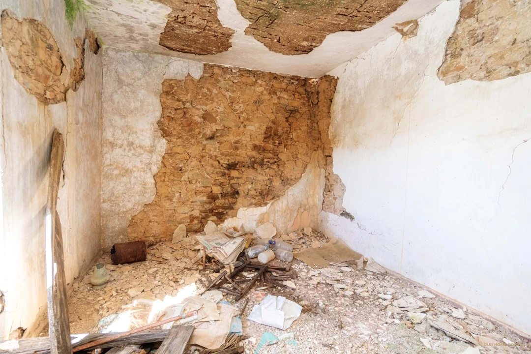 Quinta T2 para Venda em Salir Foto 3