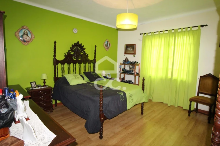 Moradia T3 para Venda em Nossa Senhora dos Remedios Foto 10