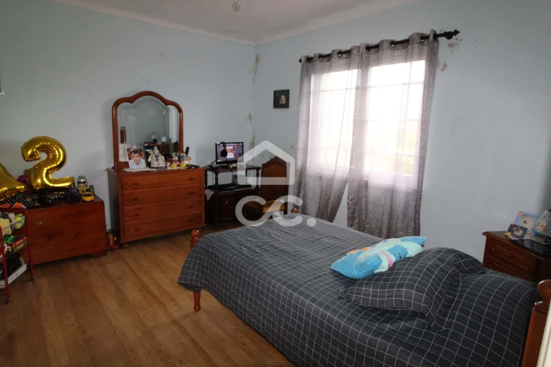 Moradia T3 para Venda em Nossa Senhora dos Remedios Foto 12