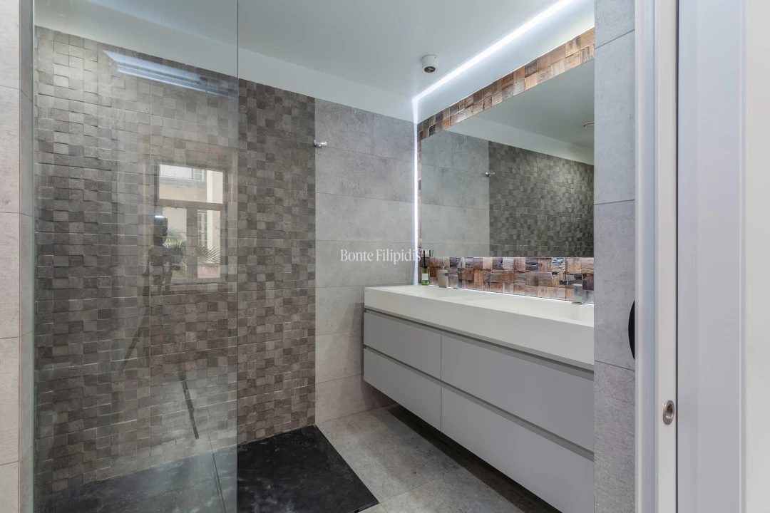 Apartamento T2 para Venda em Santa Maria Maior Foto 15