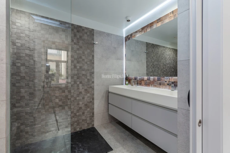 Apartamento T2 para Venda em Santa Maria Maior Foto 15
