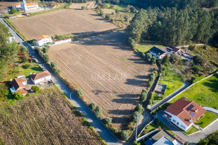 Terreno para Venda em Gemeses Foto 6