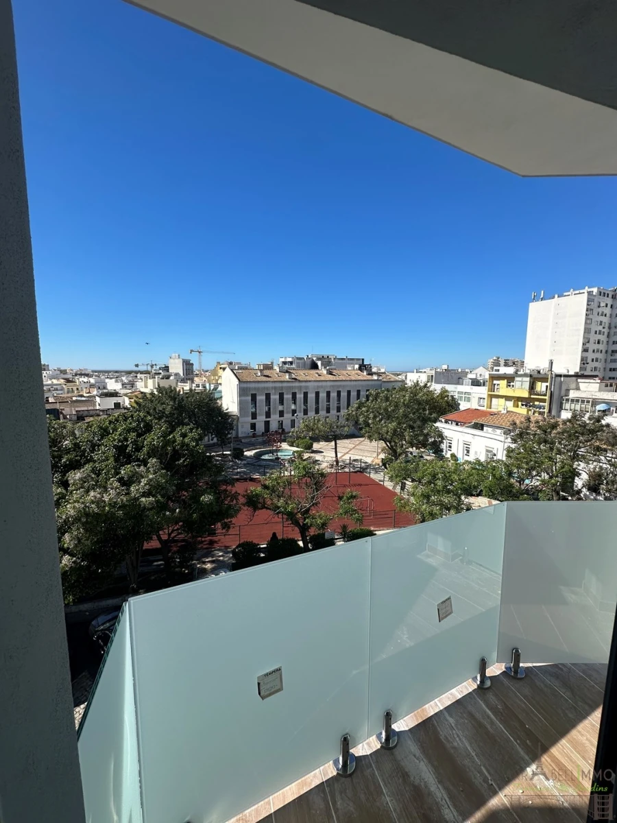 Prédio para Venda em Faro (Sé e São Pedro) Foto 21
