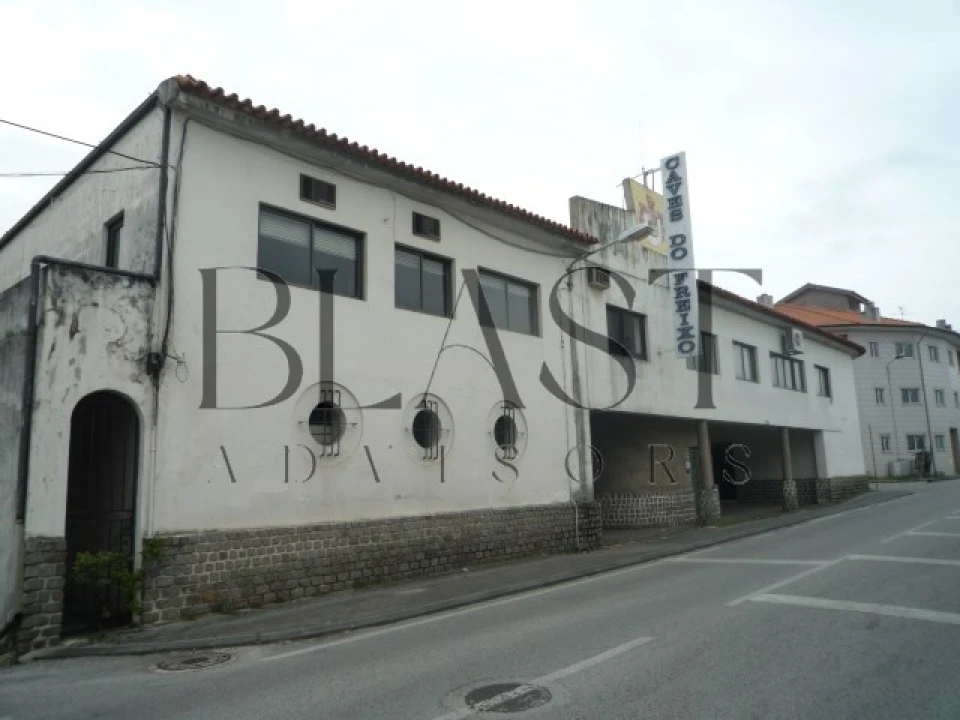 Prédio para Venda em Sangalhos Foto 4