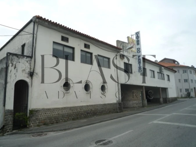 Prédio para Venda em Sangalhos Foto 4