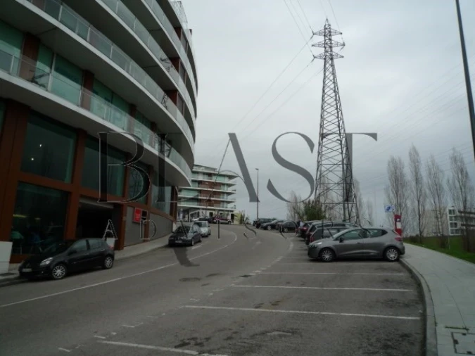 Prédio para Arrendamento em Glória e Vera Cruz Foto 5