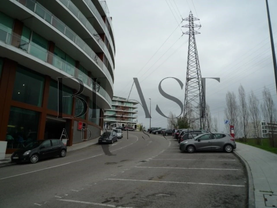 Prédio para Arrendamento em Glória e Vera Cruz Foto 5
