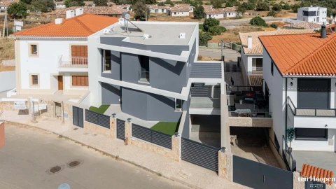 Moradia T3 para Venda em Mexilhoeira Grande