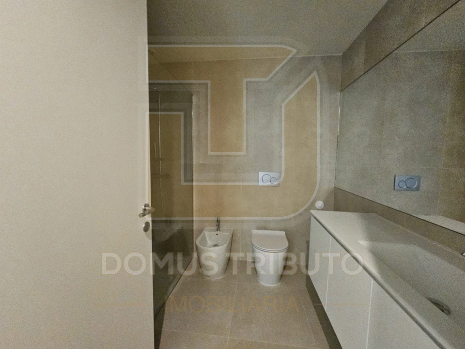Apartamento T3 para Venda em Aguas Santas Foto 32