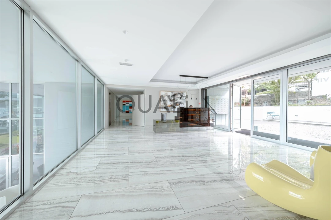 Apartamento T2 para Arrendamento em São Martinho Foto 14