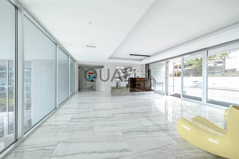 Apartamento T2 para Arrendamento em São Martinho Foto 14
