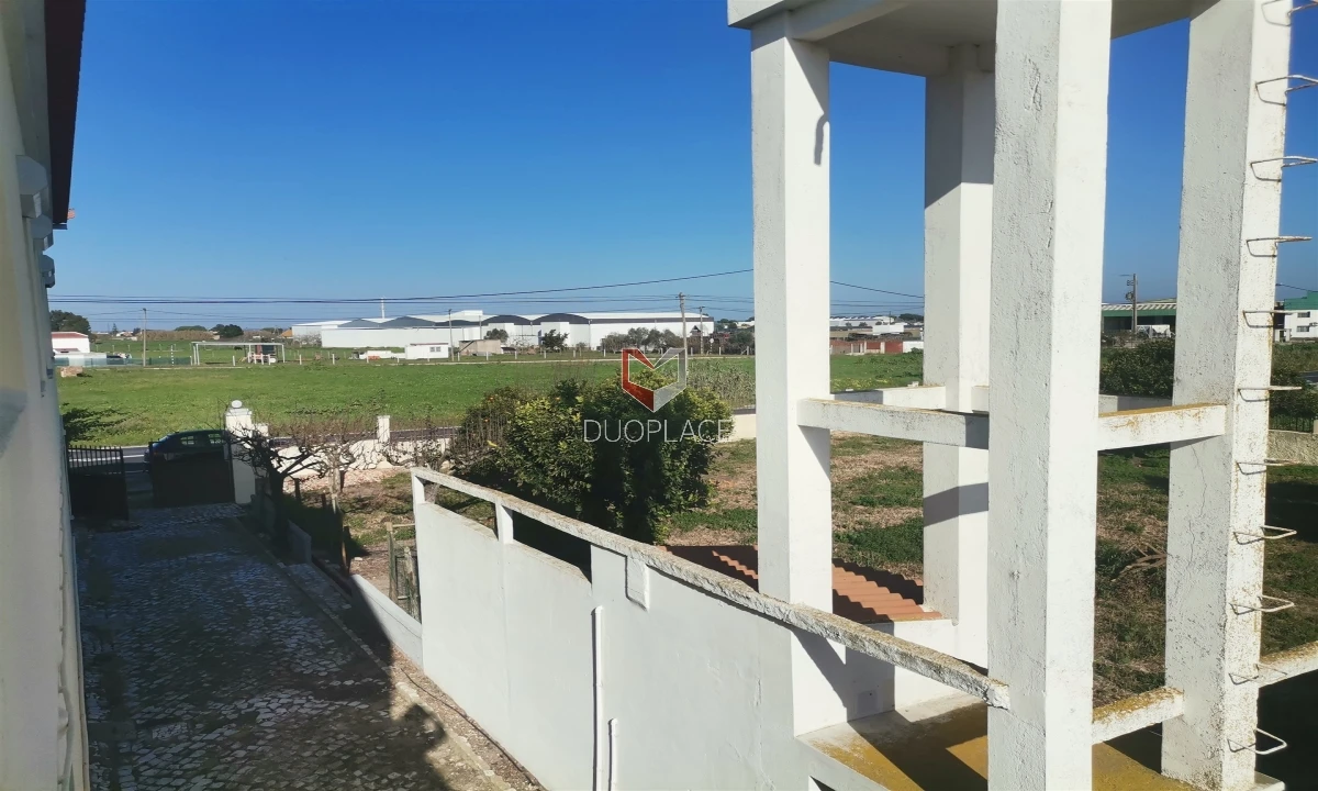 Moradia T6 para Venda em Atalaia e Alto Estanqueiro-Jardia Foto 38