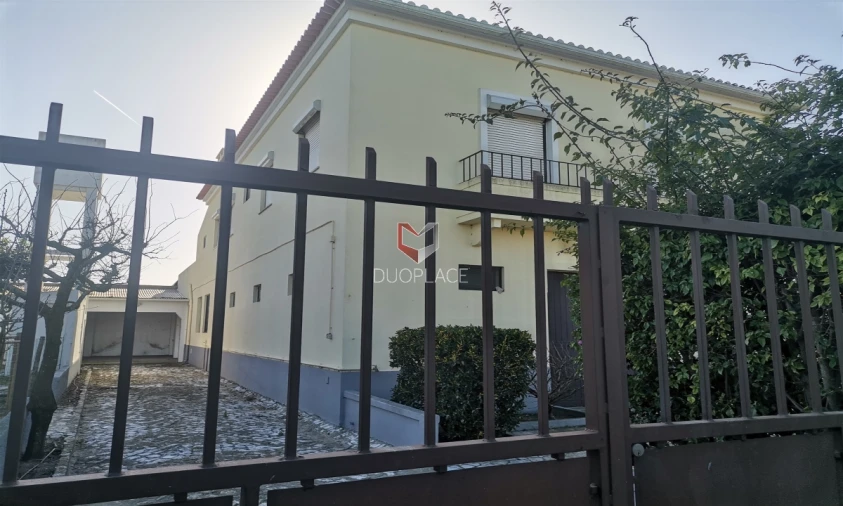 Moradia T6 para Venda em Atalaia e Alto Estanqueiro-Jardia Foto 59