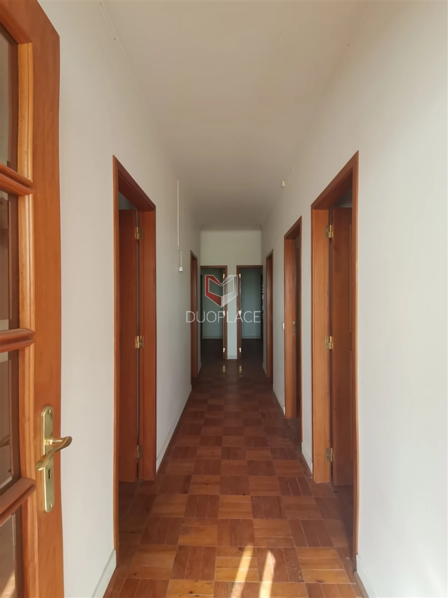 Moradia T6 para Venda em Atalaia e Alto Estanqueiro-Jardia Foto 5