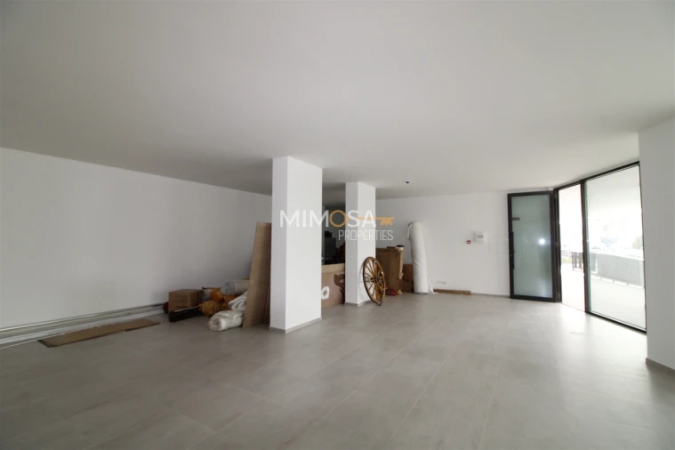 Loja para Arrendamento em Lagos (São Sebastião e Santa Maria) Foto 10