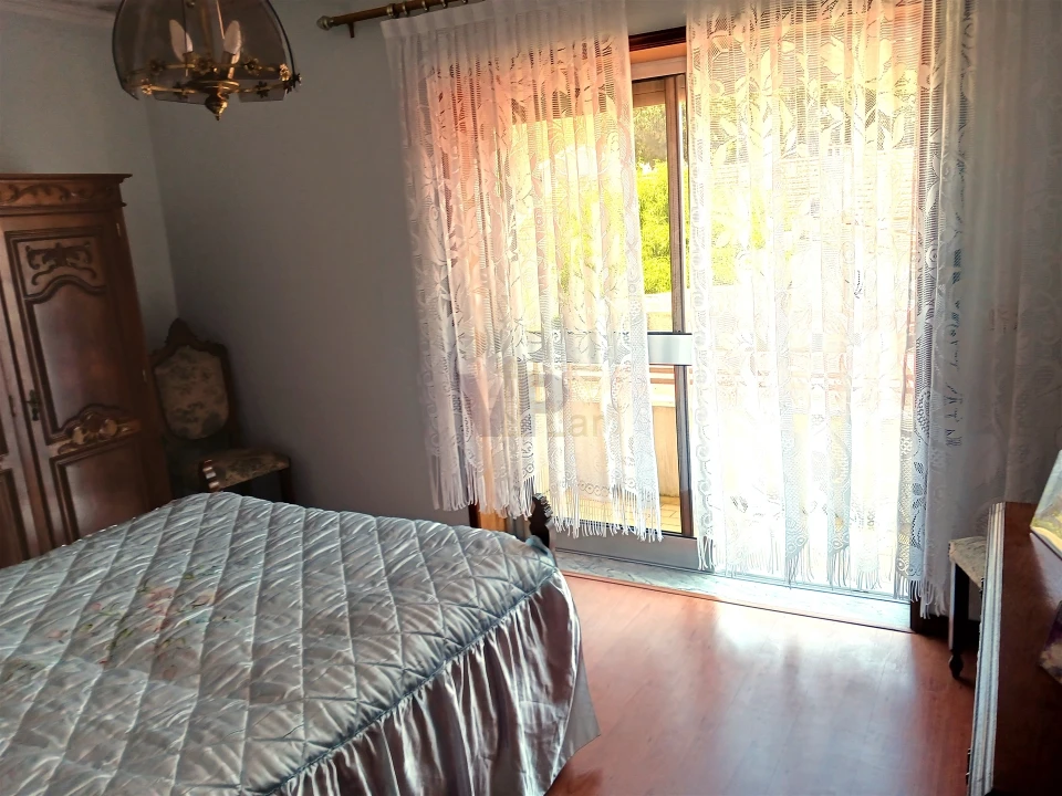 Moradia T7 para Venda em Paranhos Foto 16