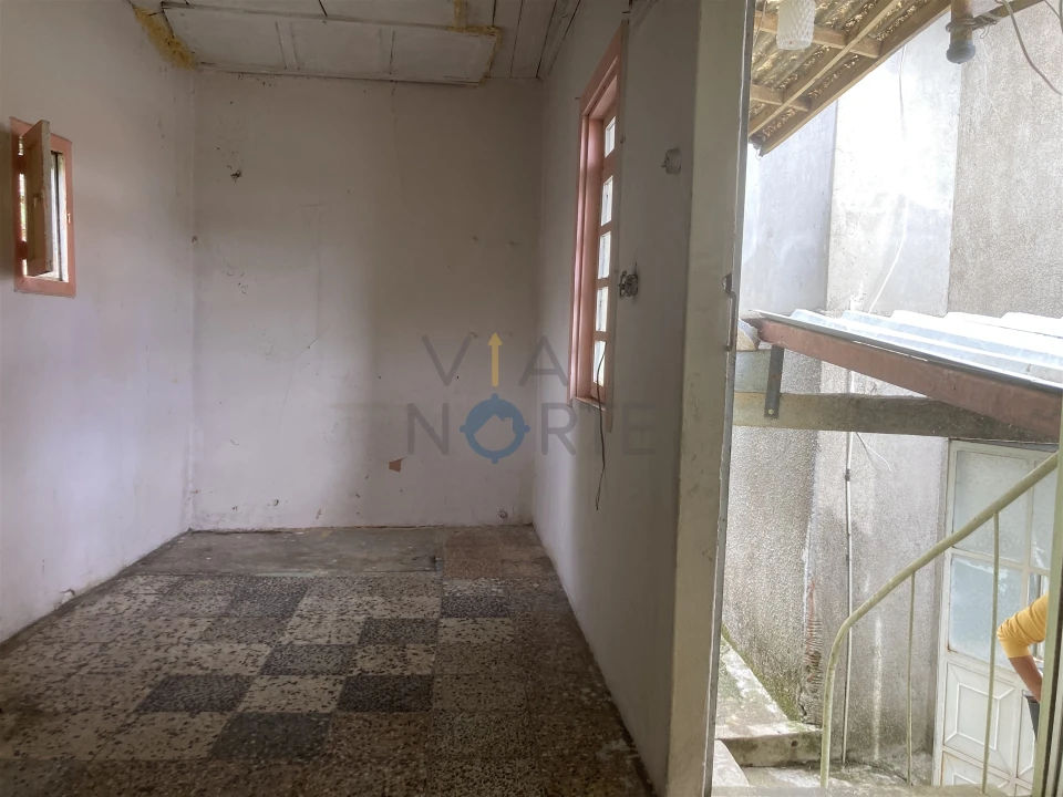 Moradia T0 para Venda em Alfandega da Fe Foto 13