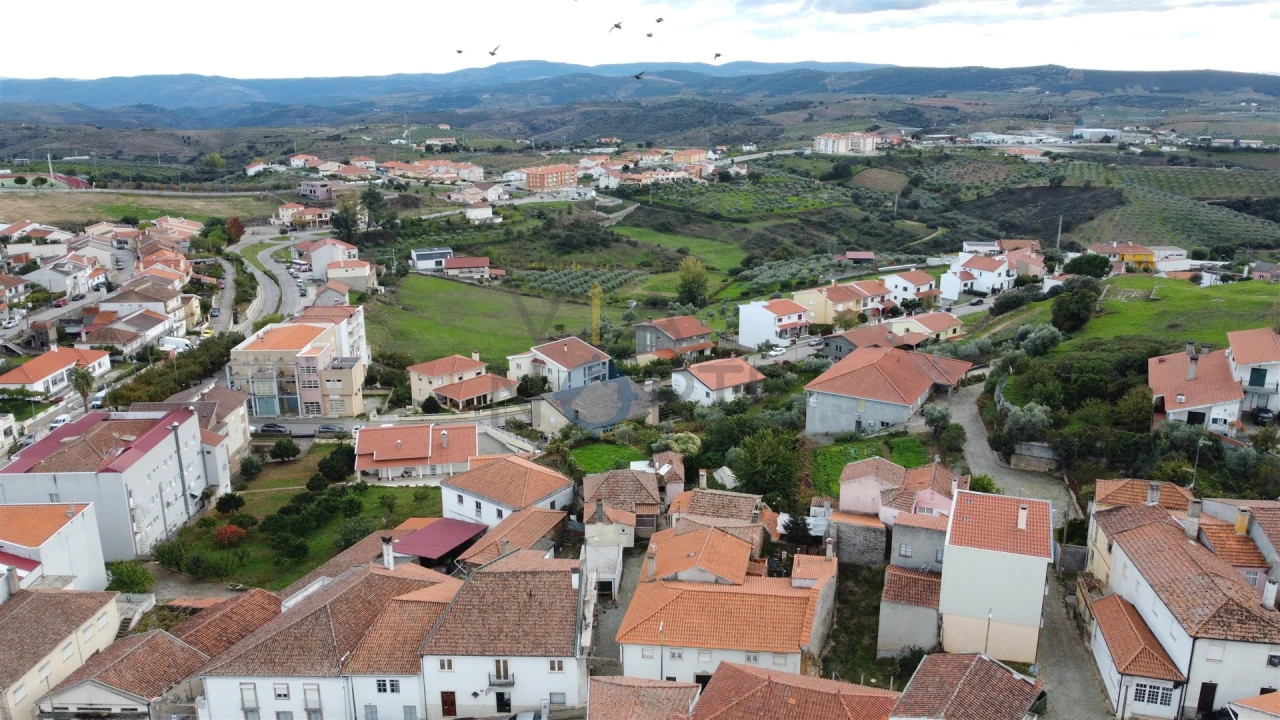 Moradia T0 para Venda em Alfandega da Fe Foto 2