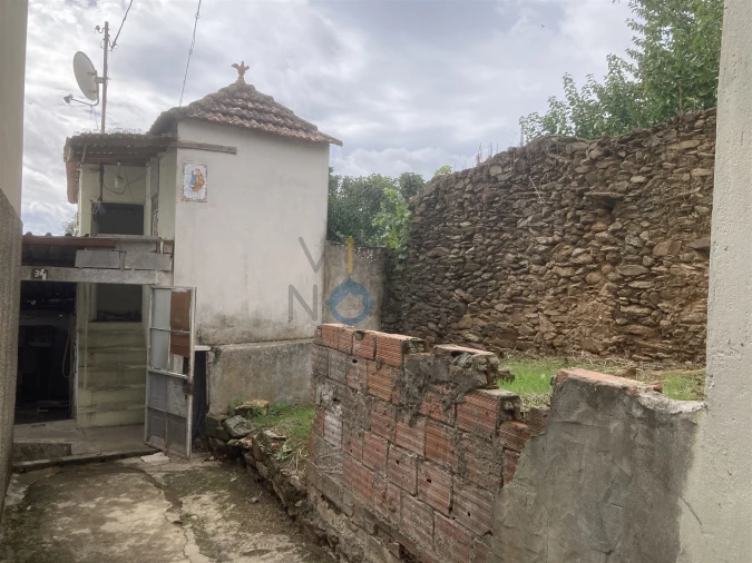 Moradia T0 para Venda em Alfandega da Fe Foto 16