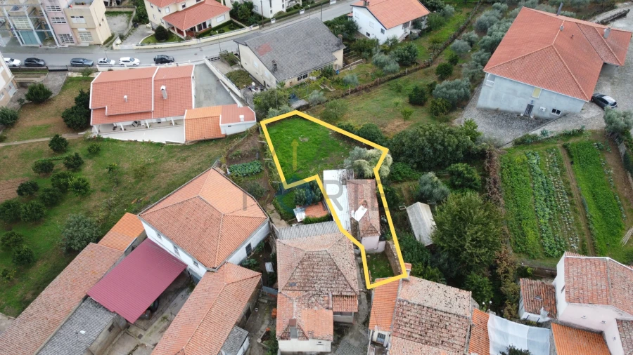 Moradia T0 para Venda em Alfandega da Fe Foto 1