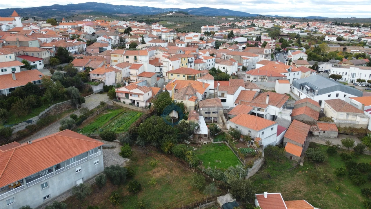 Moradia T0 para Venda em Alfandega da Fe Foto 3