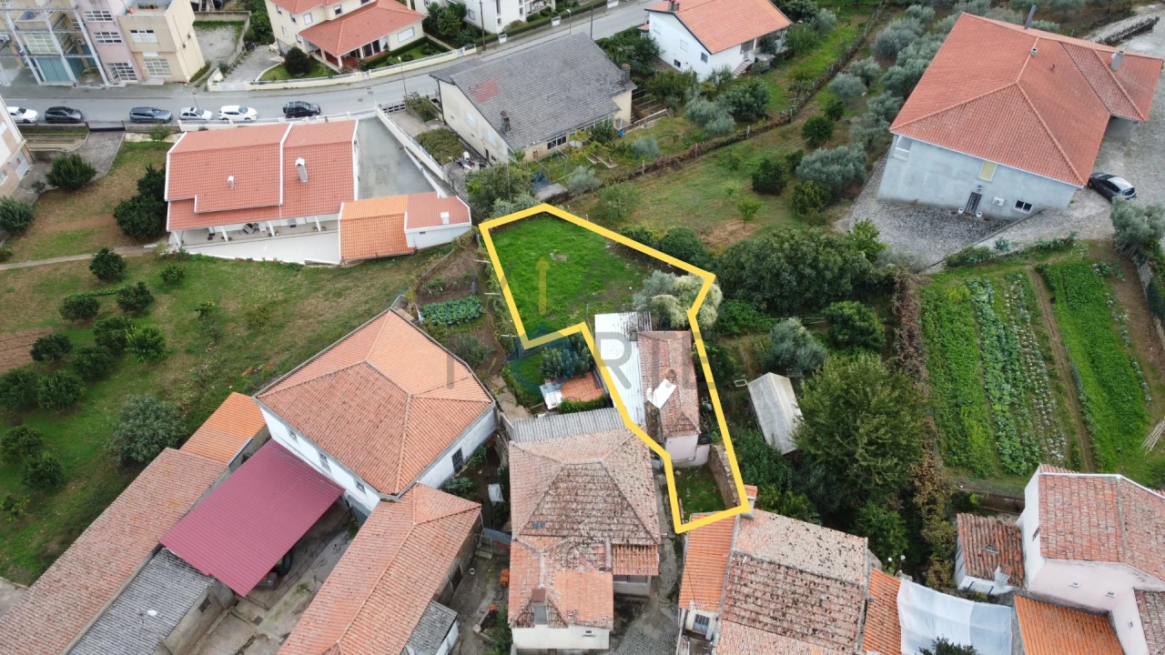 Moradia T0 para Venda em Alfandega da Fe Foto 1