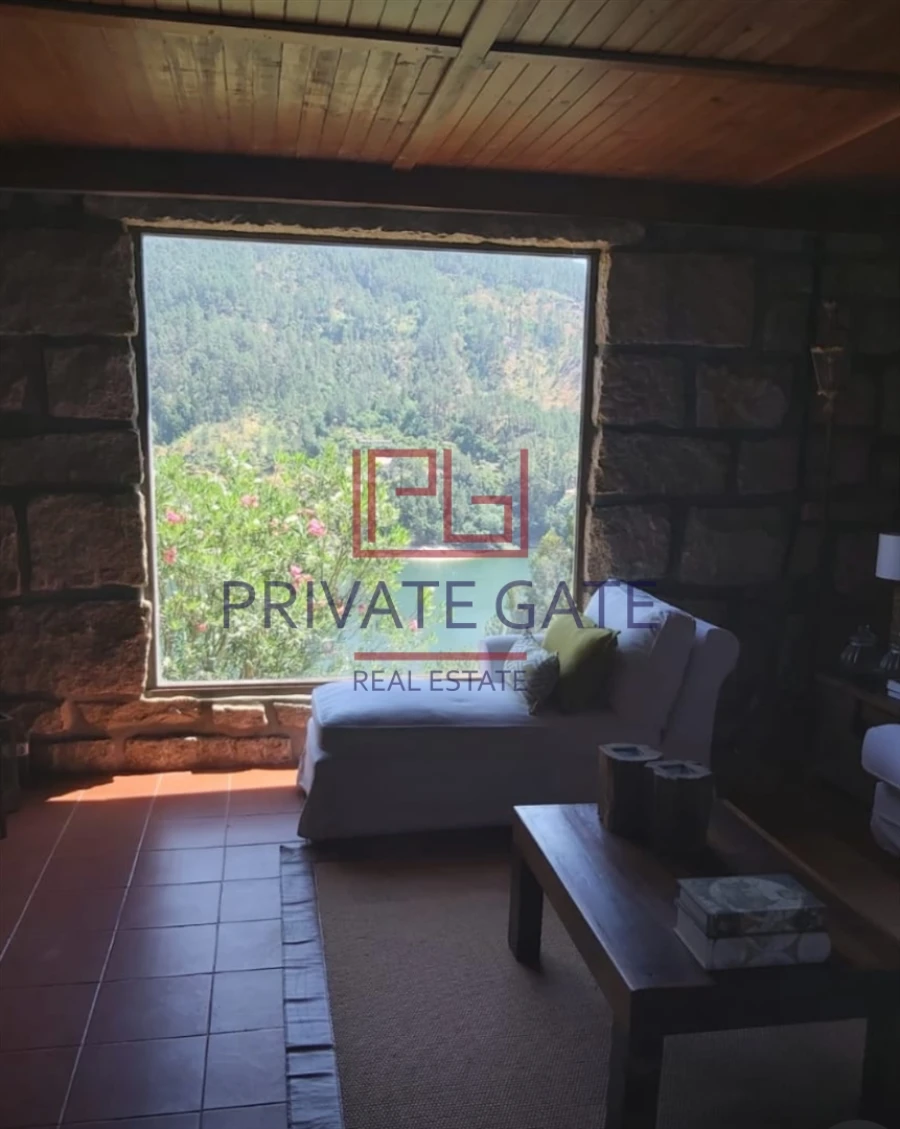 Moradia T3 para Venda em Vilar da Veiga Foto 1