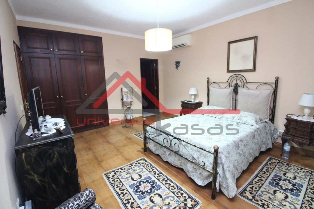 Moradia T5 para Venda em Vendas Novas Foto 5