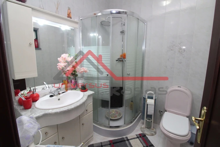 Moradia T5 para Venda em Vendas Novas Foto 6