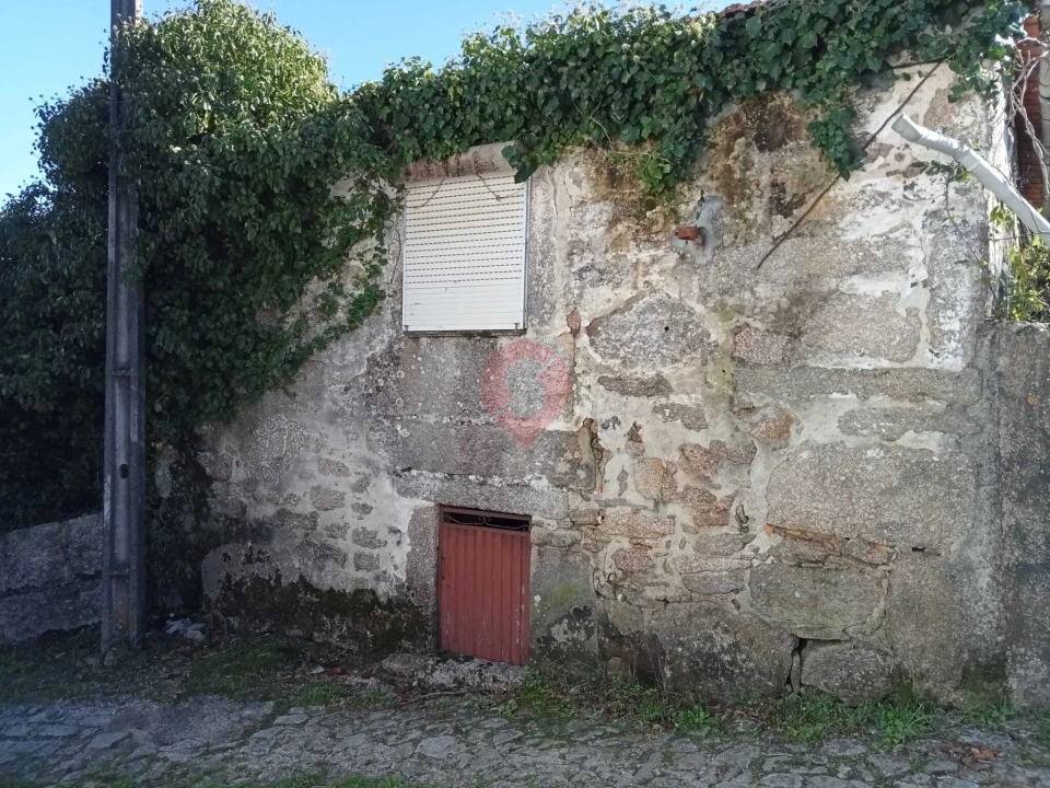 Moradia T2 para Venda em Gondomil e Sanfins Foto 1