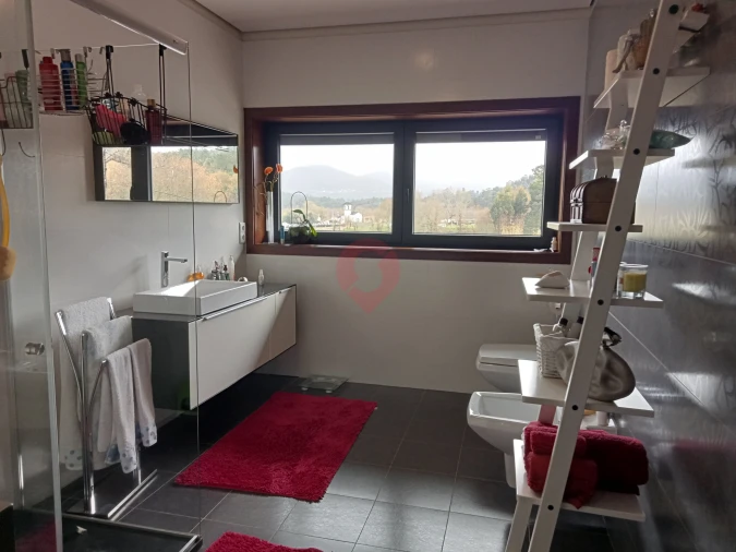 Moradia T3 para Venda em Troporiz e Lapela Foto 8