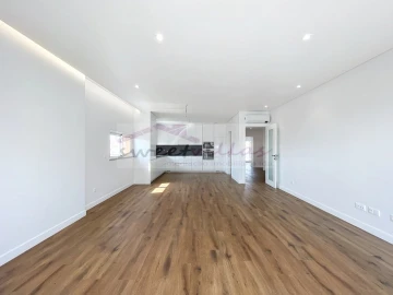 Apartamento T3 para Venda em Albufeira e Olhos de Água