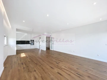 Apartamento T3 para Venda em Albufeira e Olhos de Água