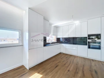 Apartamento T3 para Venda em Albufeira e Olhos de Água
