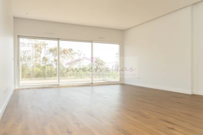 Apartamento T3 para Venda em Albufeira e Olhos de Água