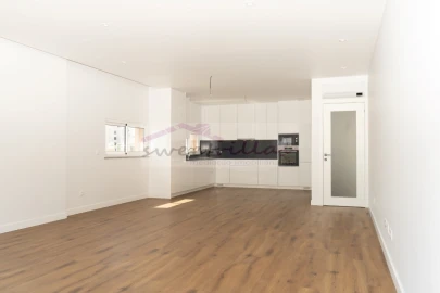 Apartamento T3 para Venda em Albufeira e Olhos de Água
