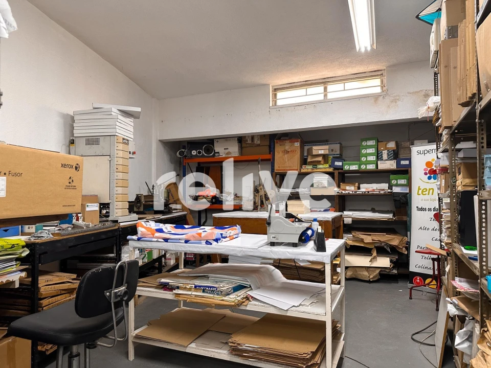 Armazém para Venda em Odivelas Foto 18