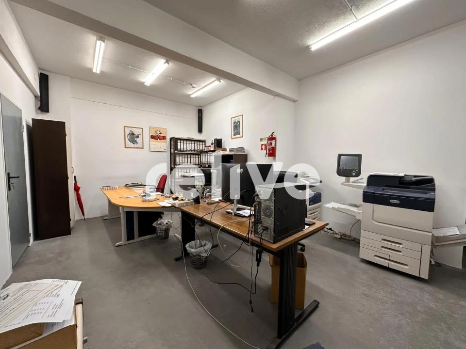 Armazém para Venda em Odivelas Foto 2