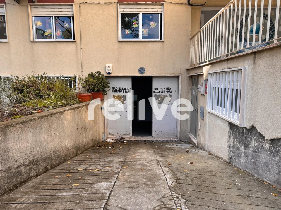 Armazém para Venda em Odivelas Foto 24